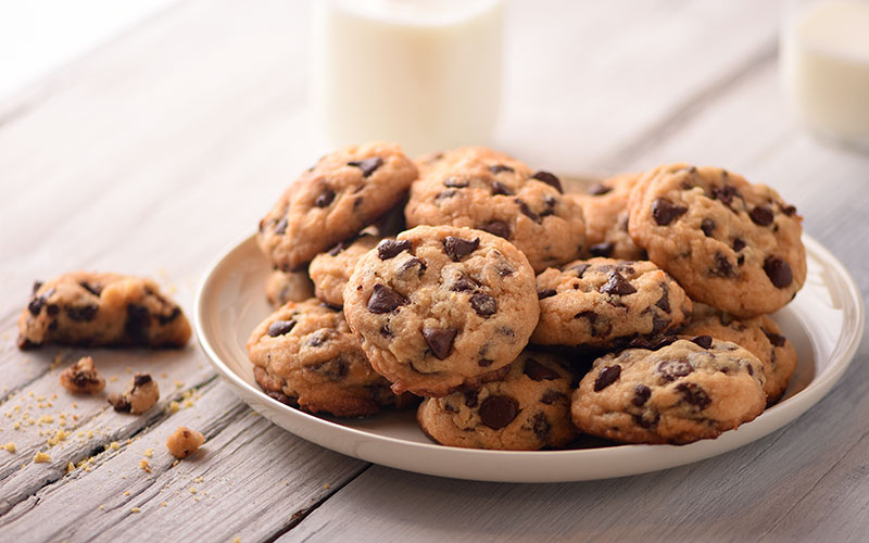 chocolate chip cookies