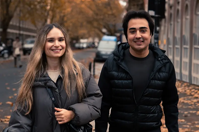 Ada 和 Tolga 的伦敦留学生活